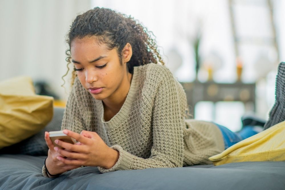 Miramont - Online Spaces Your Teen Should Avoid