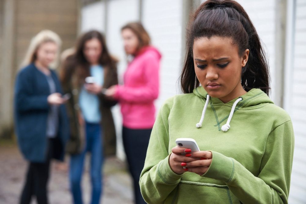 Miramont - Are Toxic Friendships Affecting Your Teen's Mental Health